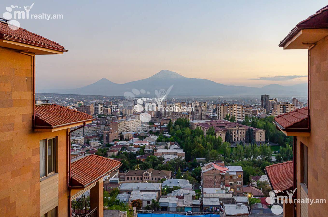 3 bedroom apartment for sale Antarayin St, Center Yerevan, 146939