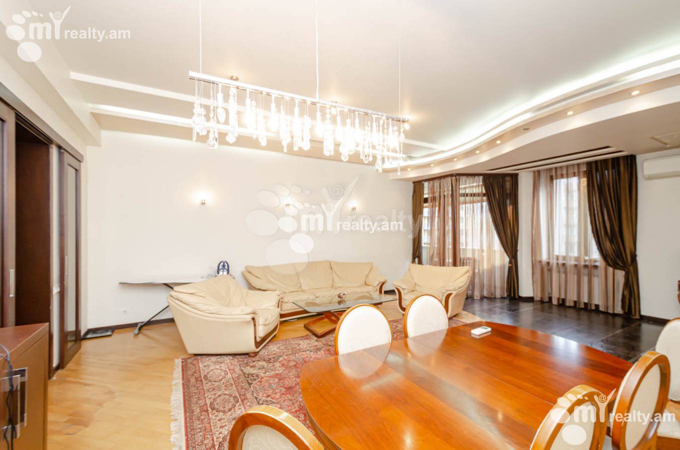 4 bedroom apartment for sale Yekmalyan St, Center Yerevan, 139982