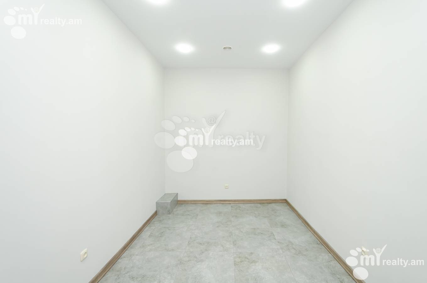 Commercial property for rent Arshakunyats Ave, Center Yerevan, 151549