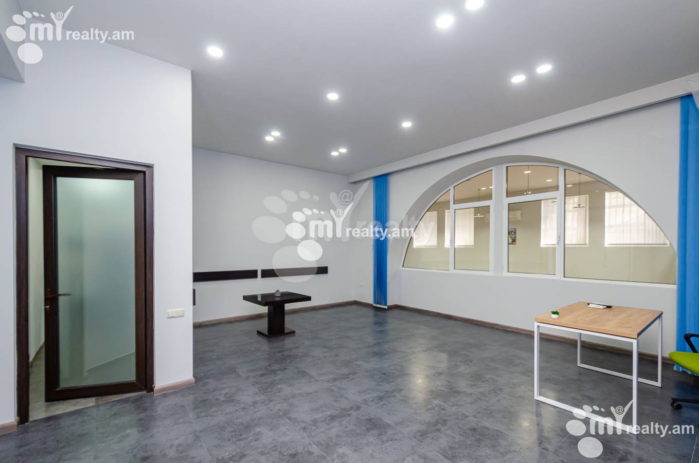 Commercial property for rent Arshakunyats Ave, Center Yerevan, 151549
