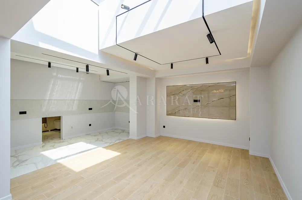 bnakaran/3-senyakanoc/Sayat-Nova+Ave/Center/Yerevan