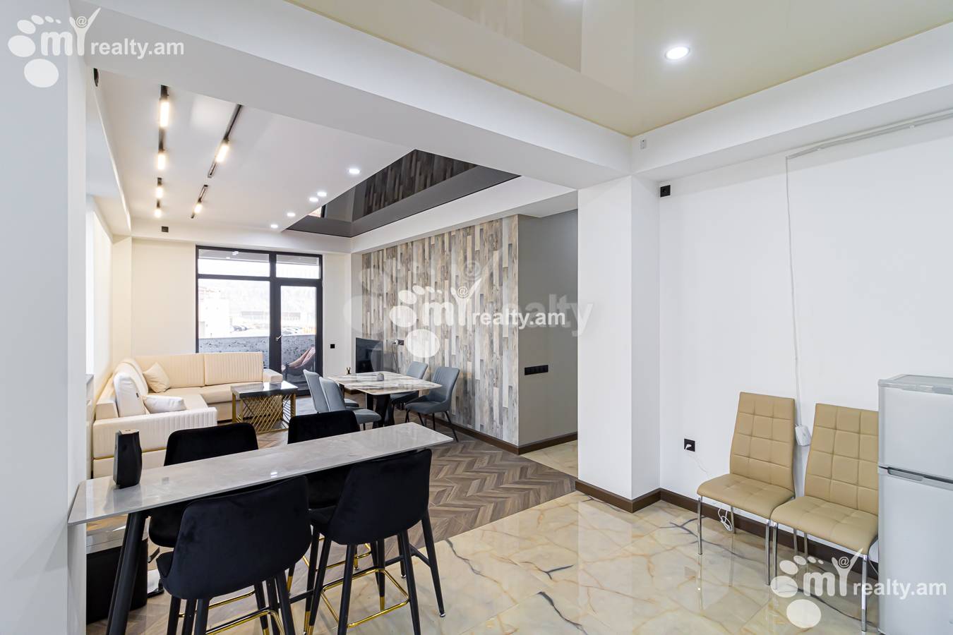 3 սենյականոց բնակարան  Միկոյան փող, Դավթաշեն Երևան, 153767