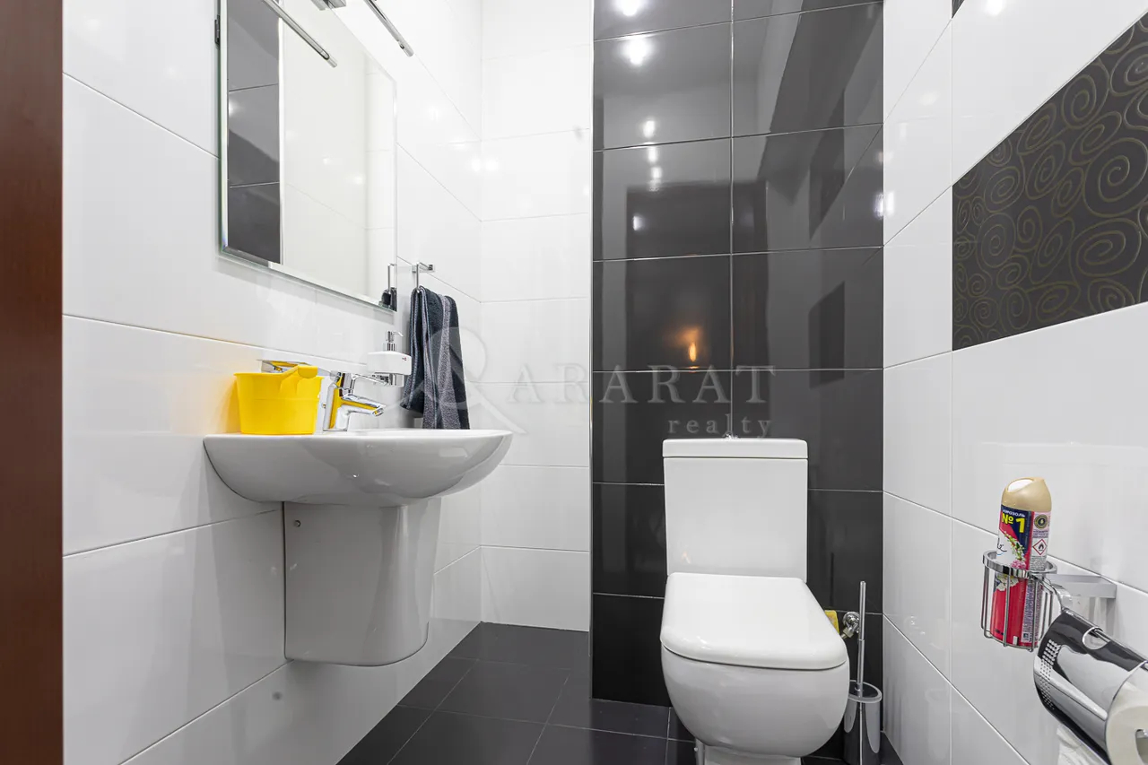 House for sale G 1 dis., Adjapnyak Yerevan, 158466