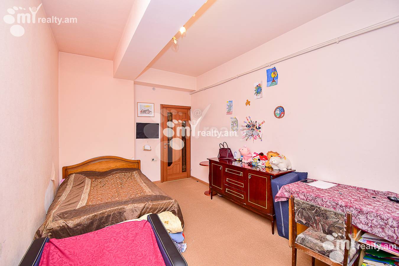 3 bedroom apartment for sale Antarayin St, Center Yerevan, 146938