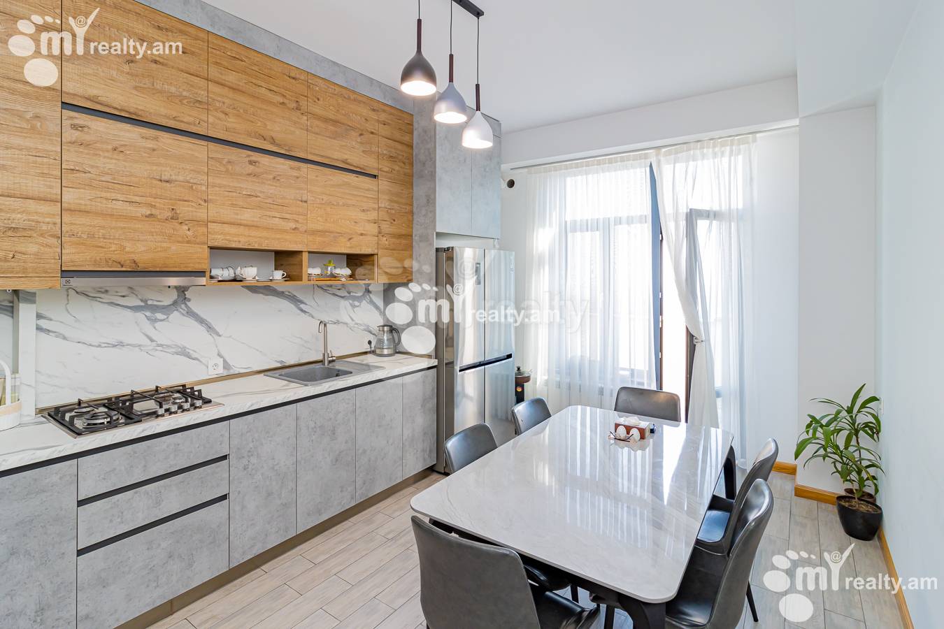 4 bedroom apartment for sale Sevak St, Kanaqer-Zeytun Yerevan, 138726