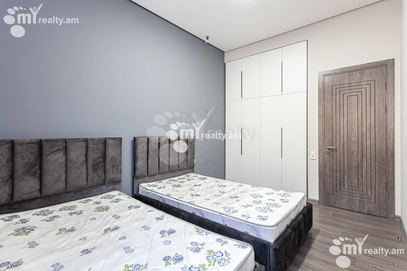 4 bedroom apartment for sale Azatutyan Ave, Arabkir Yerevan, 155129