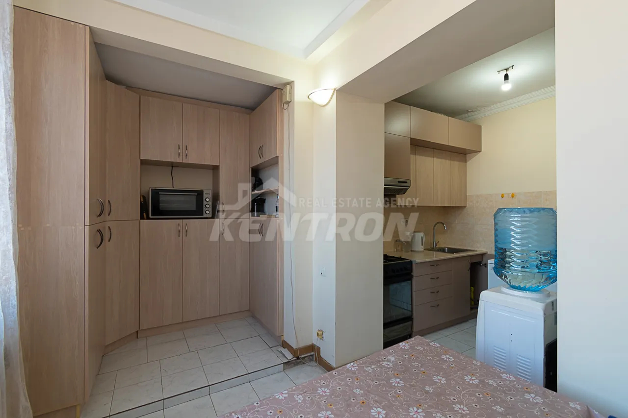 3 bedroom apartment for sale Hr.Kochar St, Arabkir Yerevan, 159108