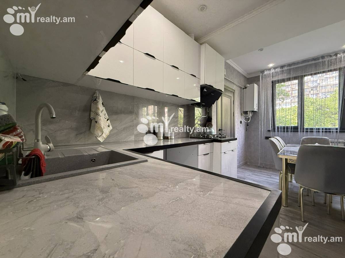 3 bedroom apartment for sale Shiraz St, Adjapnyak Yerevan, 161169