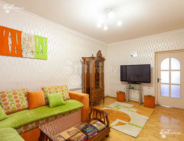 kupit-kvartiru/3-komnatnaya/Vratsakan+St/Arabkir/Yerevan