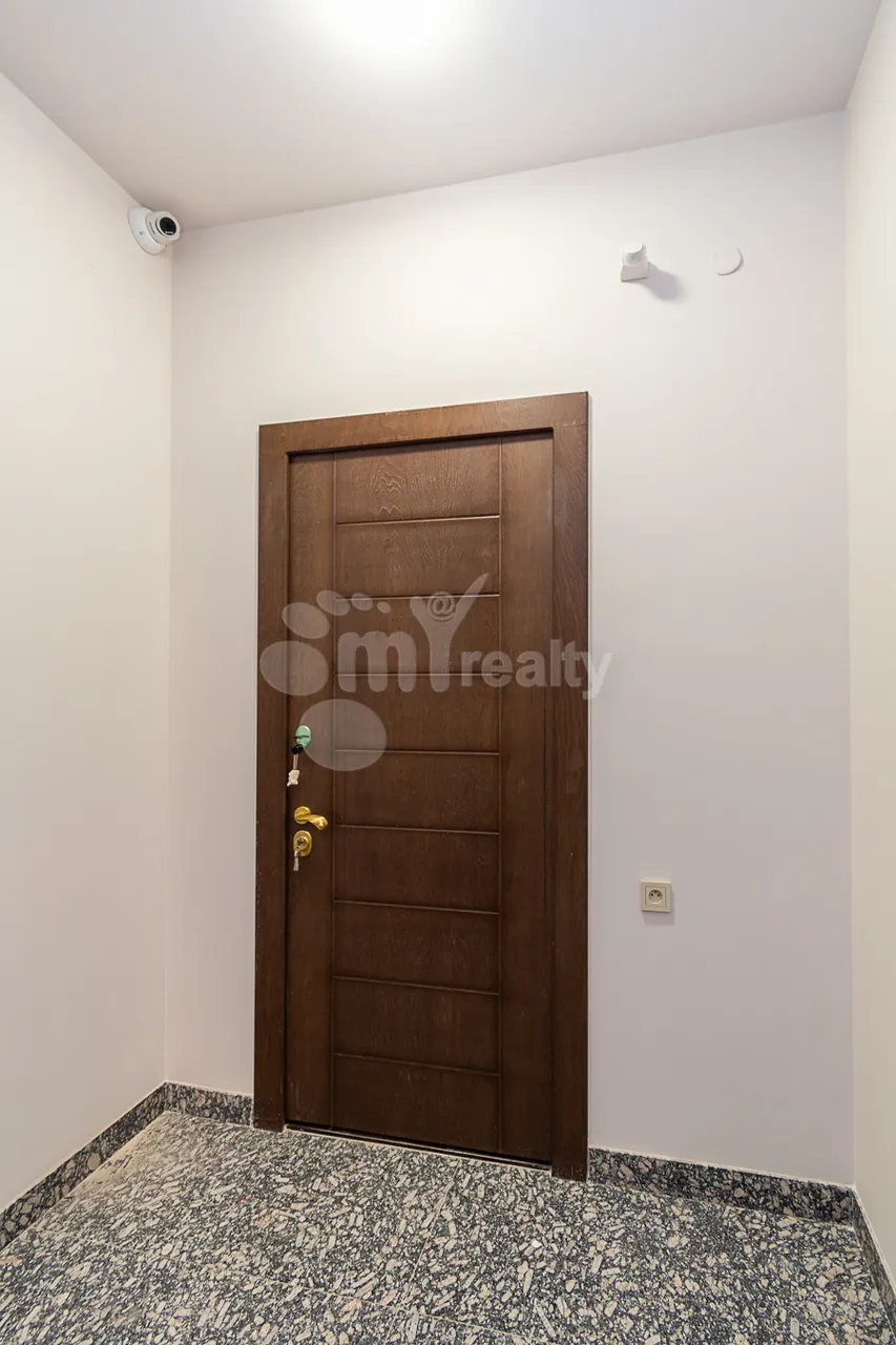 3 bedroom apartment for sale Gulakyan St, Arabkir Yerevan, 160447