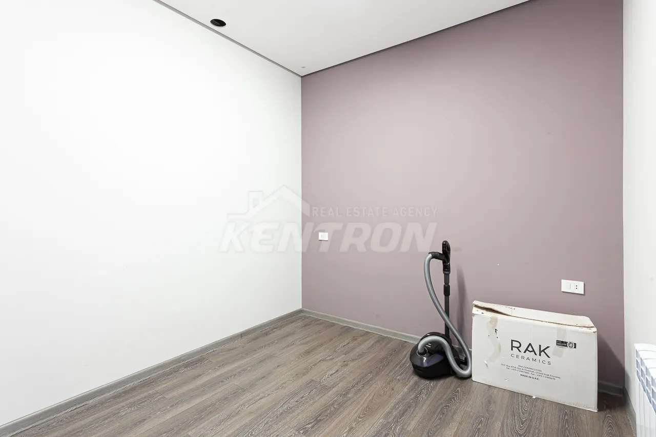 4 bedroom apartment for sale Azatutyan Ave, Arabkir Yerevan, 161890