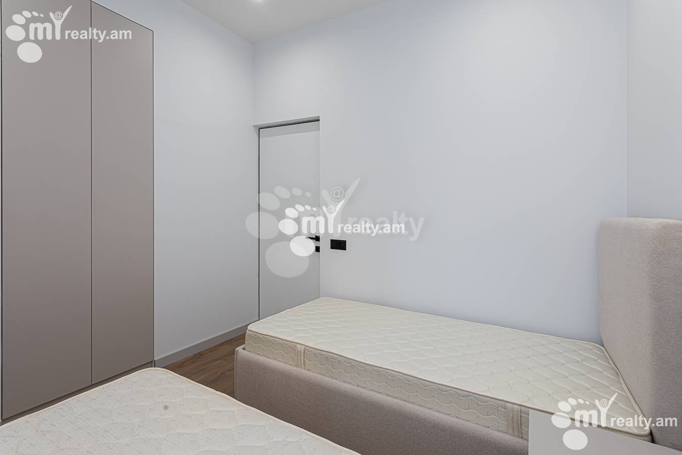 3 bedroom apartment for sale خیابان هانراپتوتیان کوچه 2, مرکز شهر ایروان, 156917