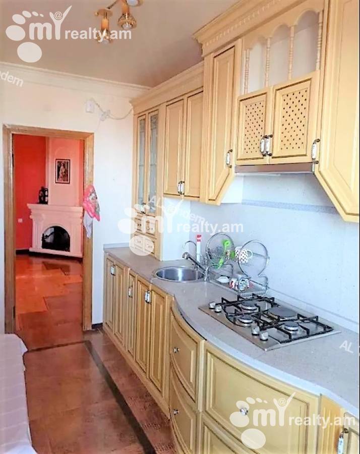 Купить 3 комнатную квартиру Маргарян ул, Ачапняк Ереван, 140267