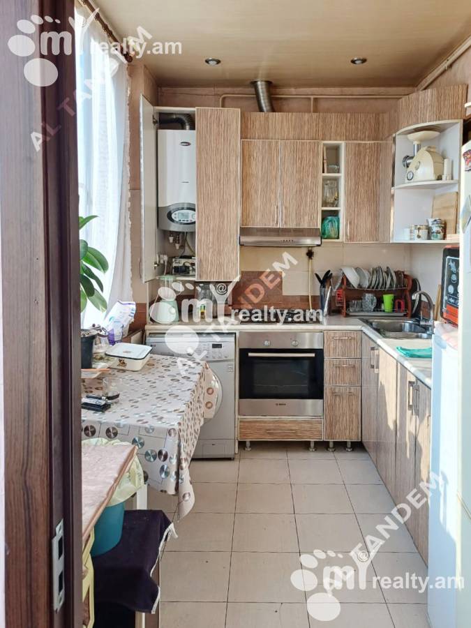 3 bedroom apartment for sale خیابان نعلبندیان, مرکز شهر ایروان, 153941