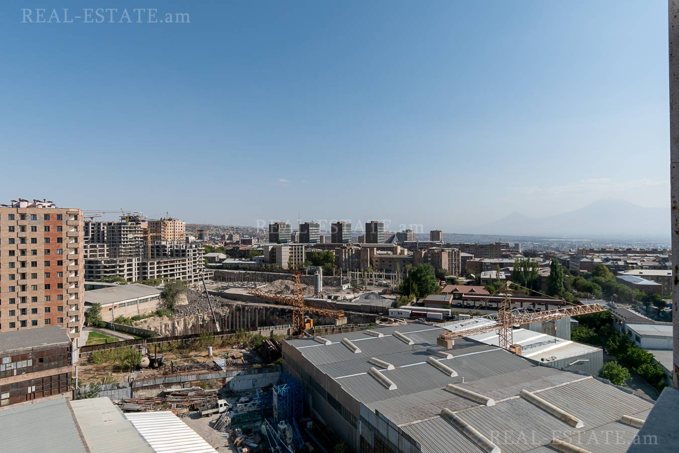 2 սենյականոց բնակարան  Գրիբոեդովի փող, Արաբկիր Երևան, 133990