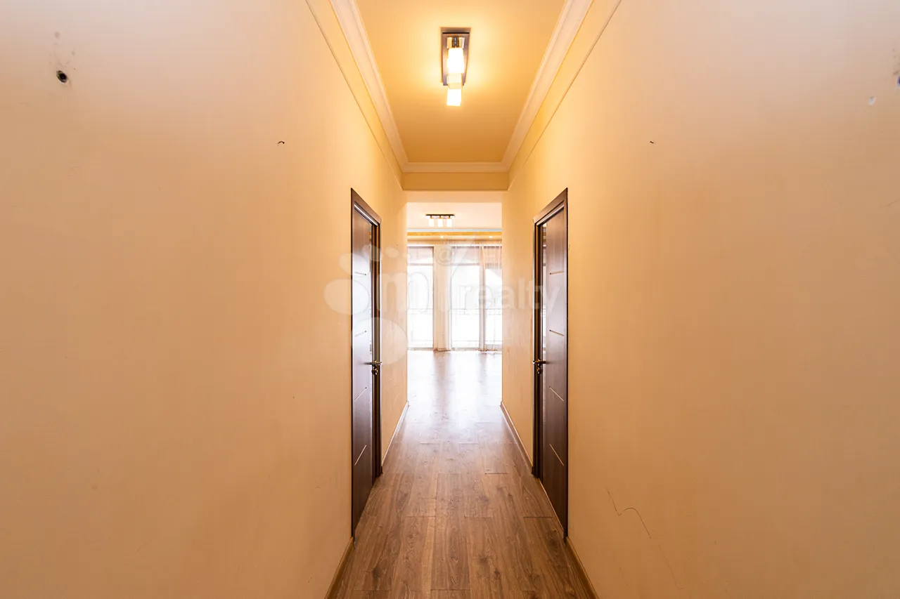 4 bedroom apartment for sale Sasna Тsrer St, Davtachène Yerevan, 159008