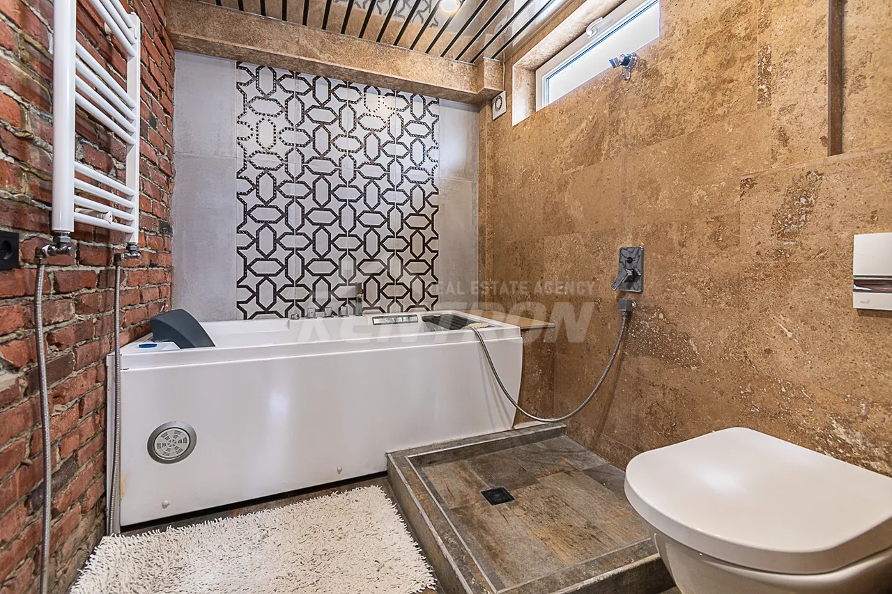 3 bedroom apartment for sale خیابان واردانانتس, مرکز شهر ایروان, 159752