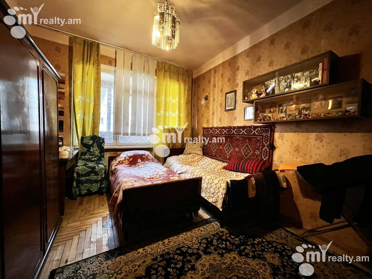 Купить 2 комнатную квартиру Амбардзумян ул, Арабкир Ереван, 129145