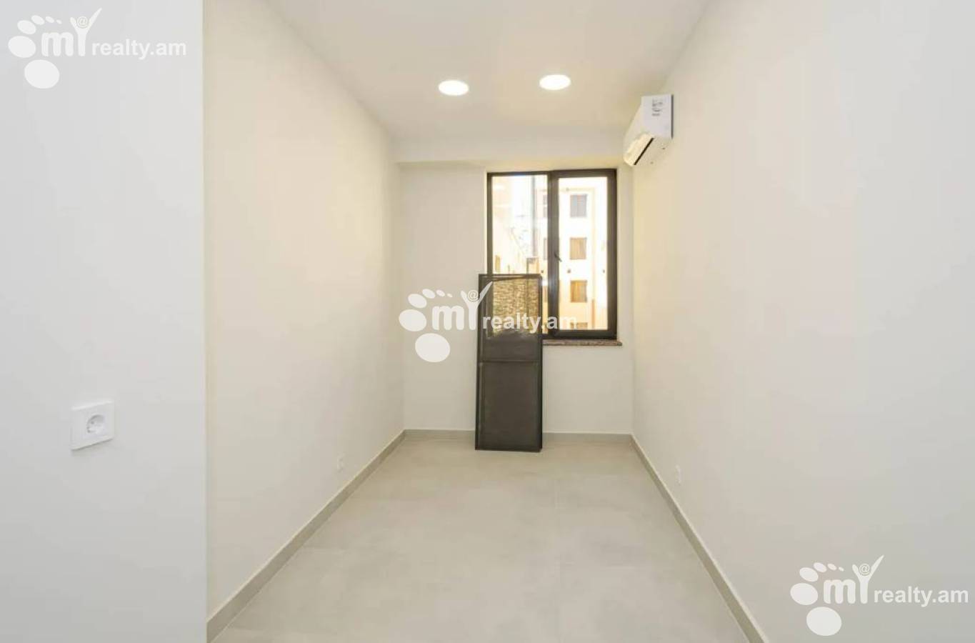 Снять коммерческoе помещение Амирян ул, Центр Ереван, 148871