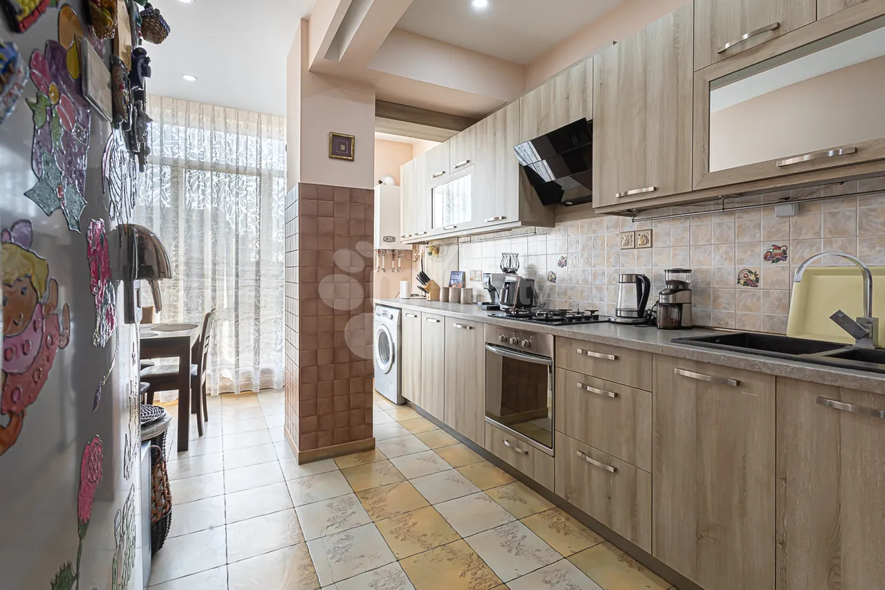 3 bedroom apartment for rent D. Demirchyan St, Center Yerevan, 158777