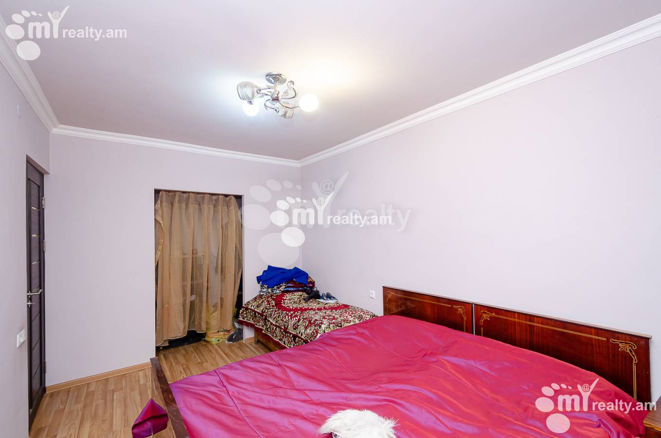 Купить 3 комнатную квартиру Г.Кочар ул, Арабкир Ереван, 143238