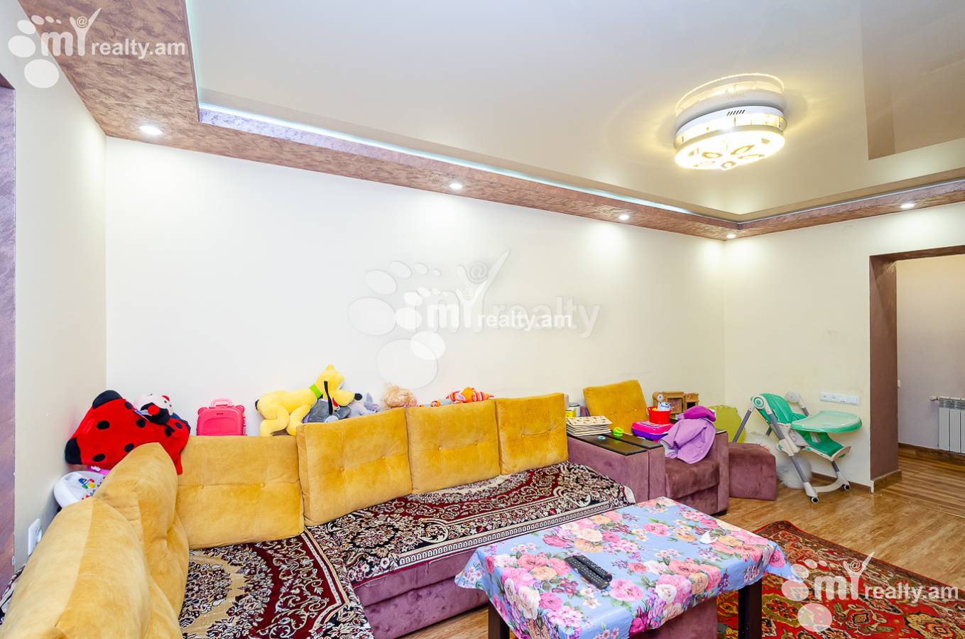 Купить 3 комнатную квартиру Г.Кочар ул, Арабкир Ереван, 143238