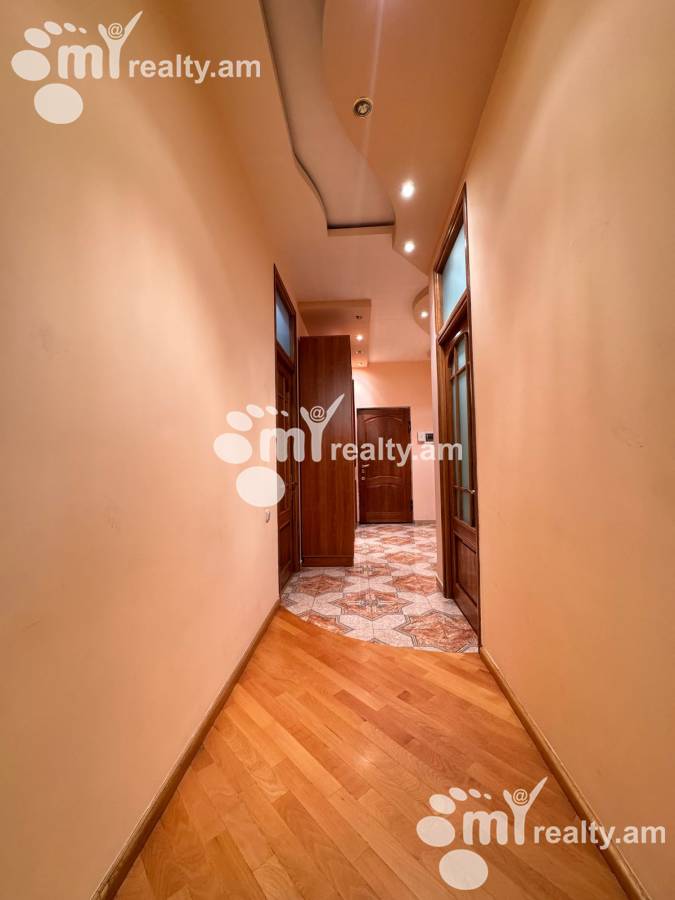 4 bedroom apartment for sale Yekmalyan St, Center Yerevan, 160657