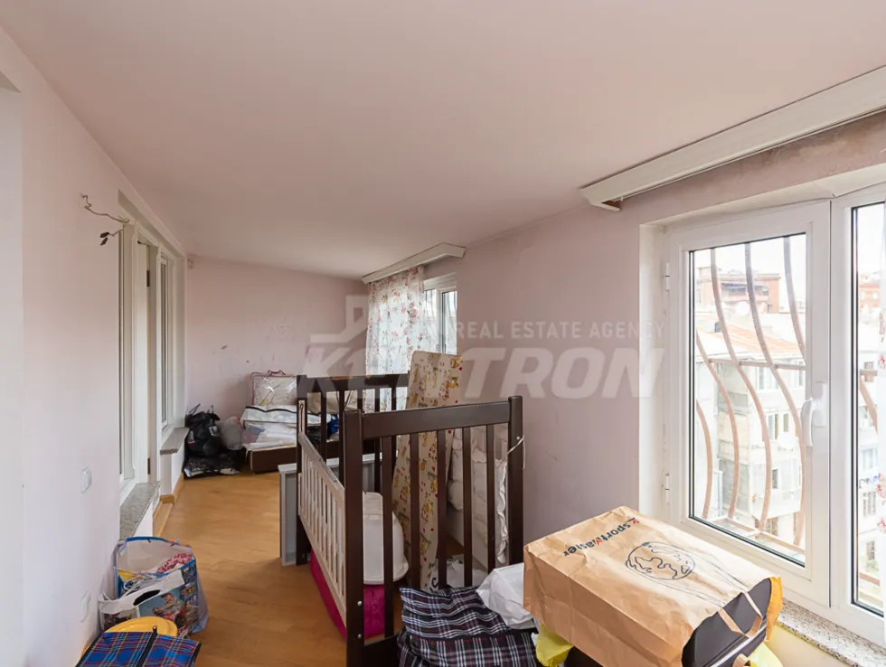 5 bedroom apartment for sale Zakyan St, Center Yerevan, 161876