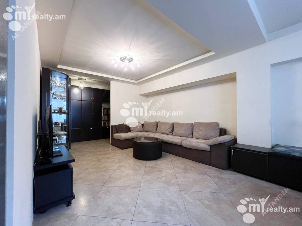 3 սենյականոց բնակարան  Բաղրամյան պող(Կենտրոն), Կենտրոն Երևան, 134100