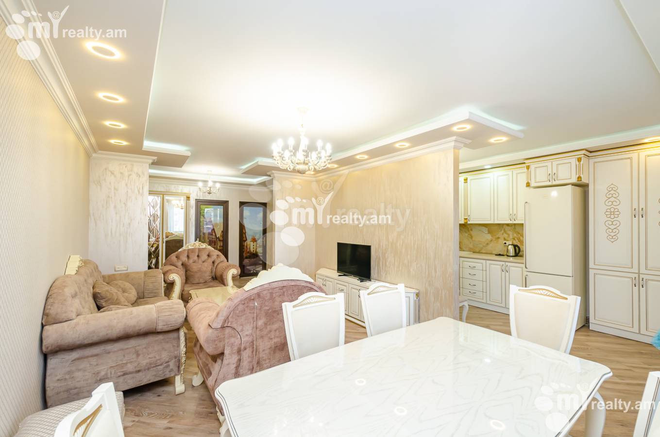 3 bedroom apartment for rent Koghbatsi St, Center Yerevan, 153193