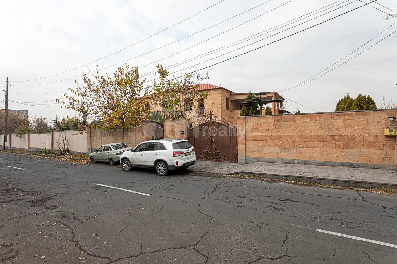 Առանձնատուն  Նորքի 5րդ փող, Նորք-Մարաշ Երևան, 158058
