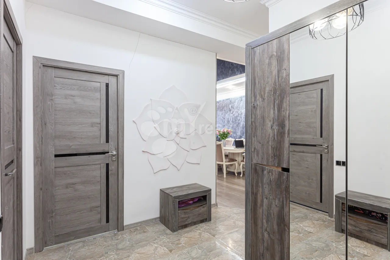 3 bedroom apartment for sale Mikoyan St, Davtachène Yerevan, 159910