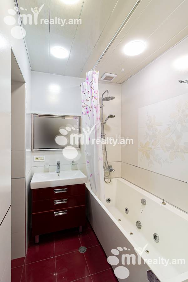 Купить 3 комнатную квартиру А. Аветисян ул, Арабкир Ереван, 154023