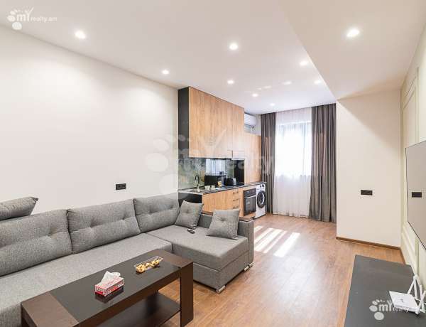 2-senyakanoc-bnakaran-vacharq-Yerevan-Center