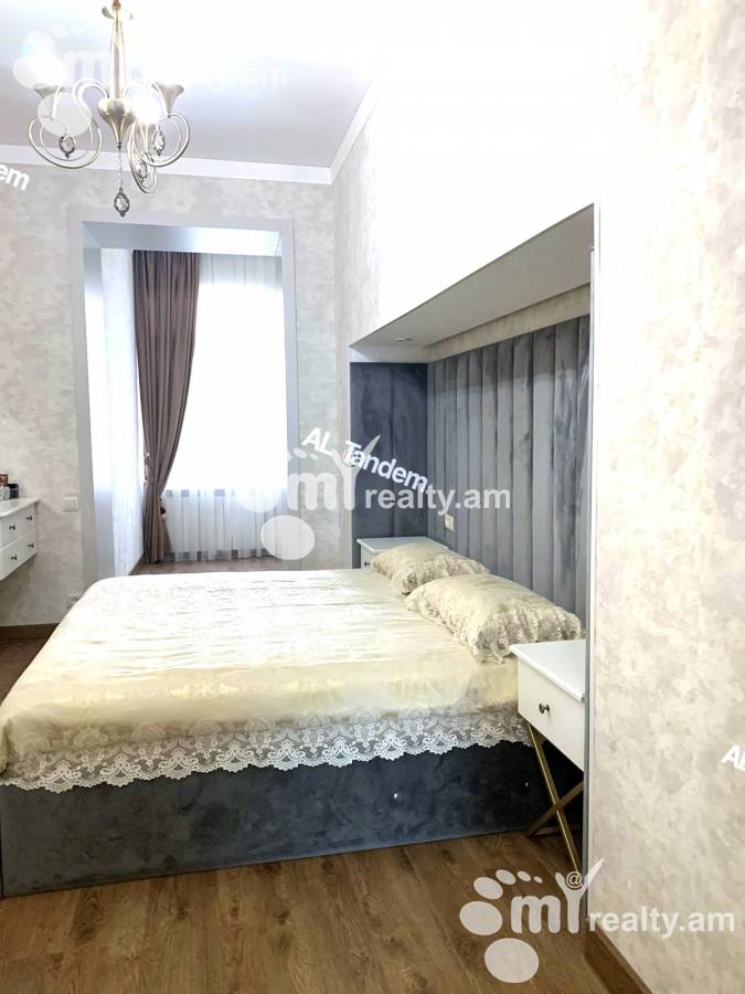 Купить 3 комнатную квартиру Вардананц ул, Центр Ереван, 143105