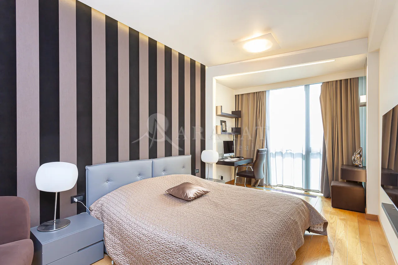 4 սենյականոց բնակարան վարձով Վարդանանց փող, Կենտրոն Երևան, 158841