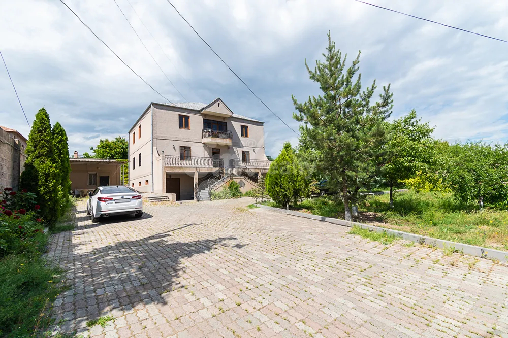 house-for-sale/Melqumov+St/Ajapnyak/Yerevan