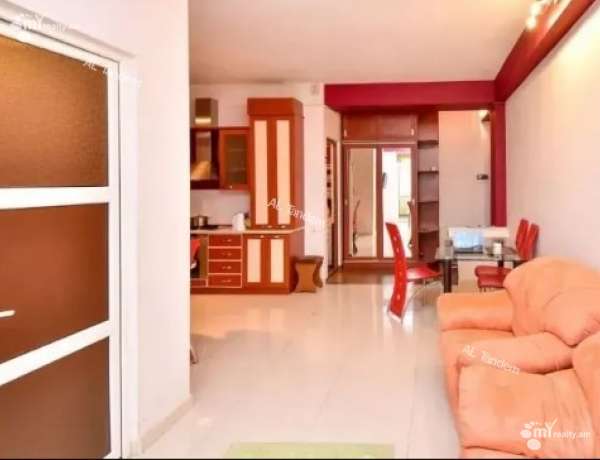 2-senyakanoc-bnakaran-vacharq-Yerevan-Center