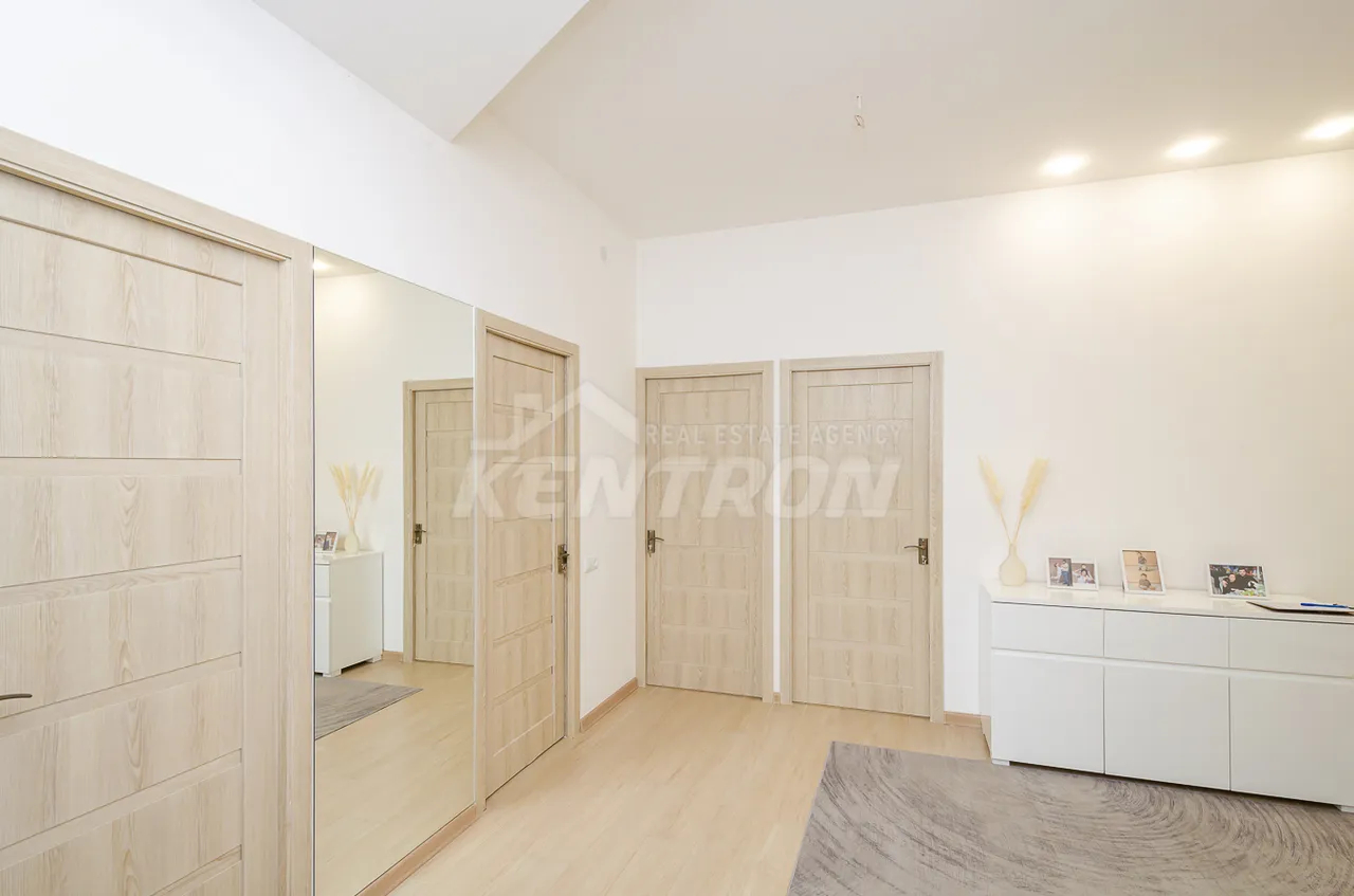 3 bedroom apartment for sale خیابان آدونس, عربگیر ایروان, 157862