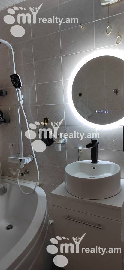 2 սենյականոց բնակարան  Մաշտոցի պող, Կենտրոն Երևան, 155513