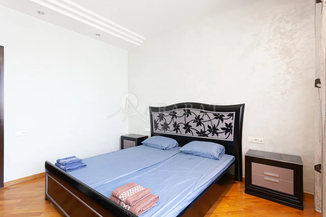 3 bedroom apartment for sale rue d'Amiryan, Center Yerevan, 158289