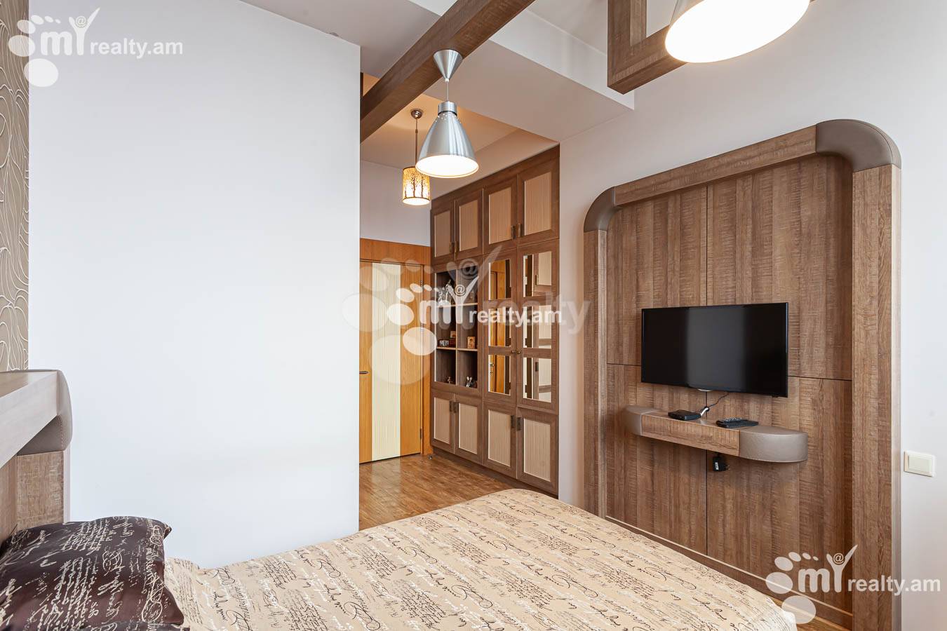 4 սենյականոց բնակարան  Քեռու փող, Արաբկիր Երևան, 154017