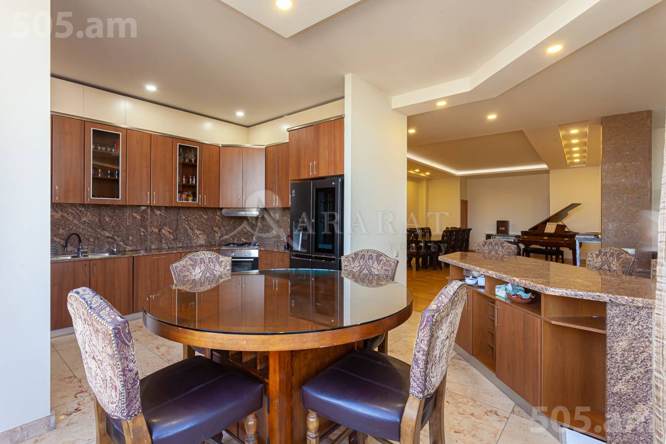 4 bedroom apartment for rent Azatutyan Ave, Arabkir Yerevan, 154351