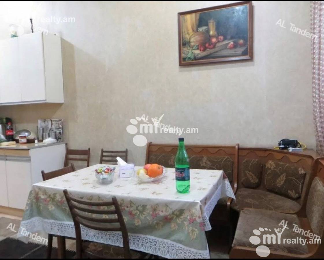 Купить 3 комнатную квартиру Терян ул, Центр Ереван, 125166