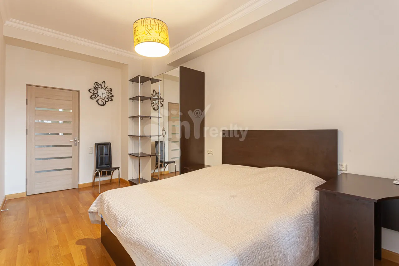 3 bedroom apartment for sale خیابان آرام, مرکز شهر ایروان, 157332