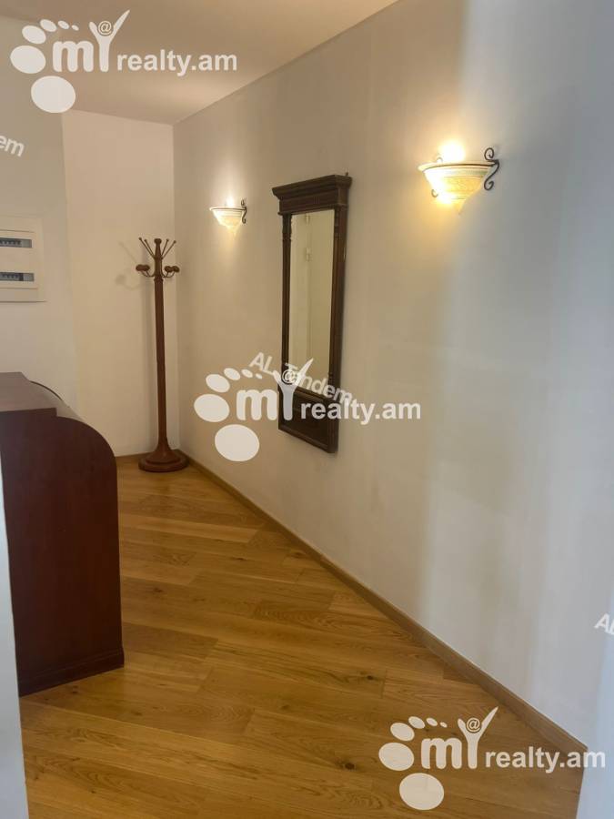 3 bedroom apartment for sale خیابان مامیکونیانتس, عربگیر ایروان, 158201