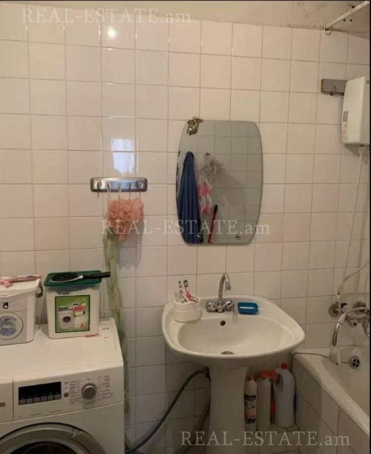 2 սենյականոց բնակարան  Ե. Քոչար փող, Կենտրոն Երևան, 131609