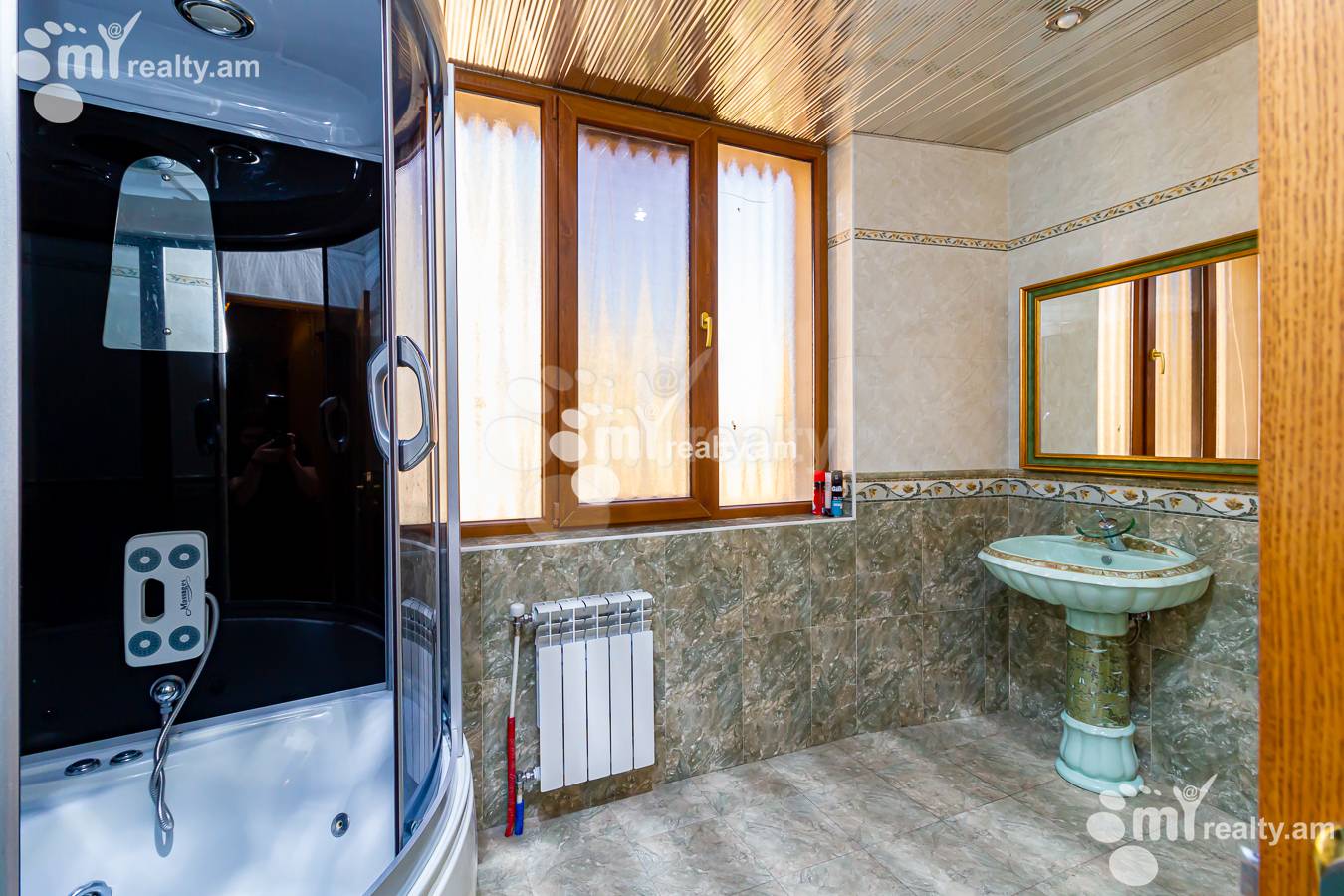 4 bedroom apartment for rent Yekmalyan St, Center Yerevan, 151964