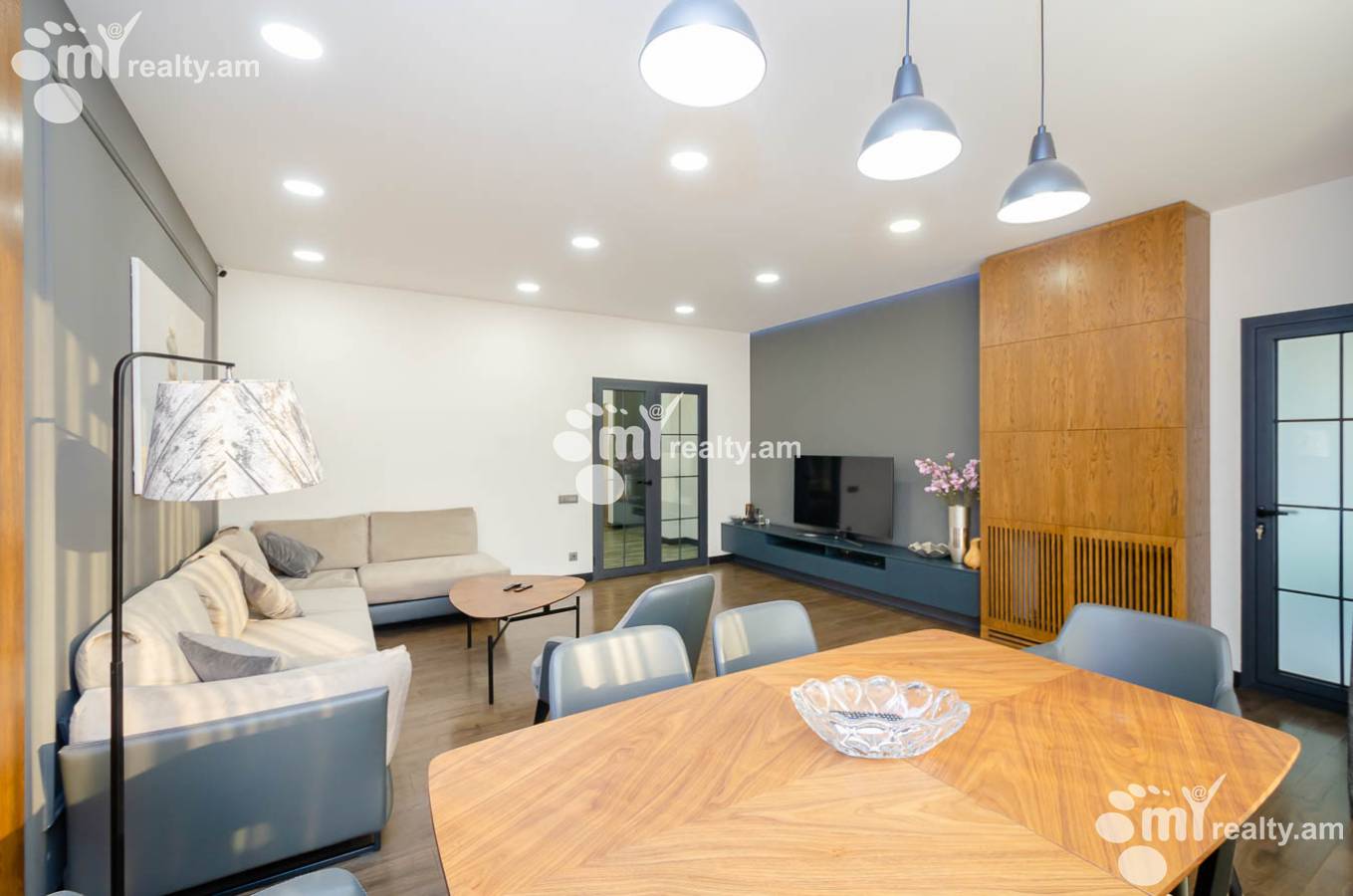 4 bedroom apartment for sale خیابان آرگیشتی, مرکز شهر ایروان, 143934