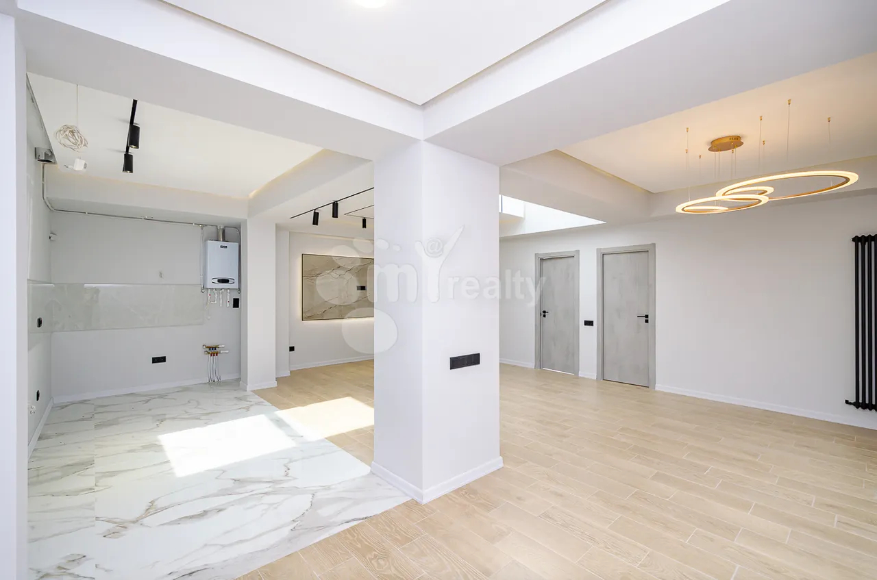 3 bedroom apartment for sale Sayat-Nova Ave, Center Yerevan, 157916